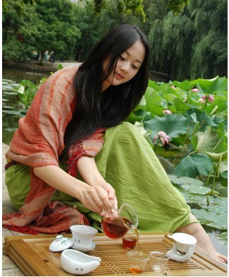 ���ձ���